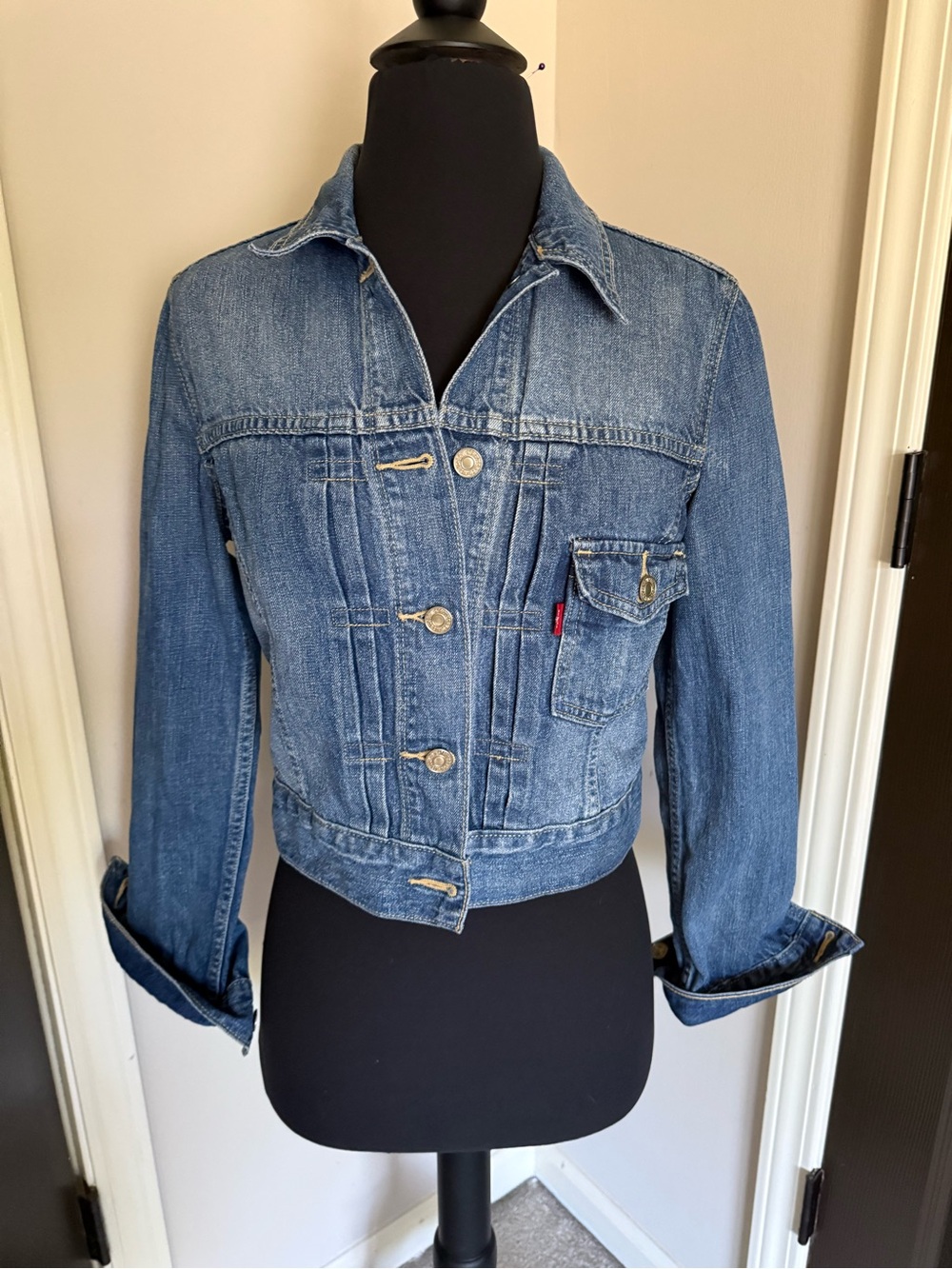 Levi’s Women's Blue Denim Trucker Jacket with Chest Pocket